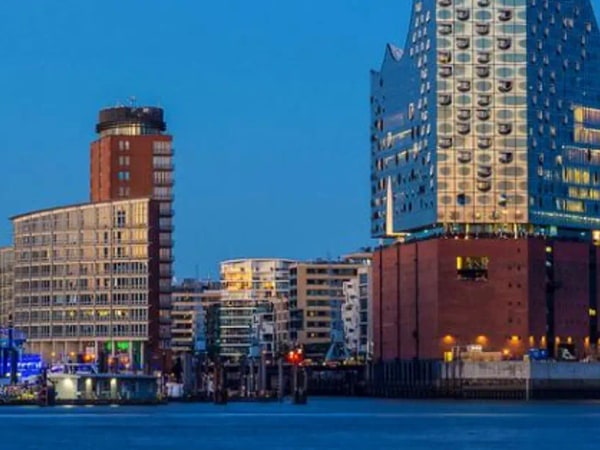 Elbe Philharmonic Hall, HafenCity and Speicherstadt tour